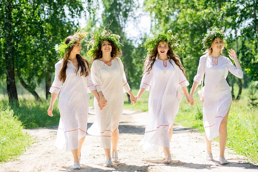 Slavic girls in Da Nang