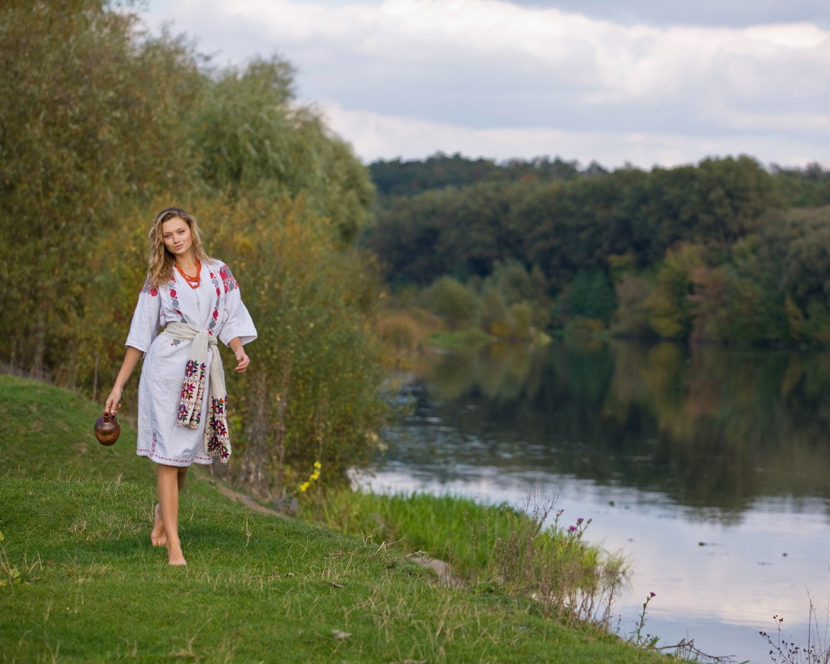 Nude girl Slavic women in Da Nang