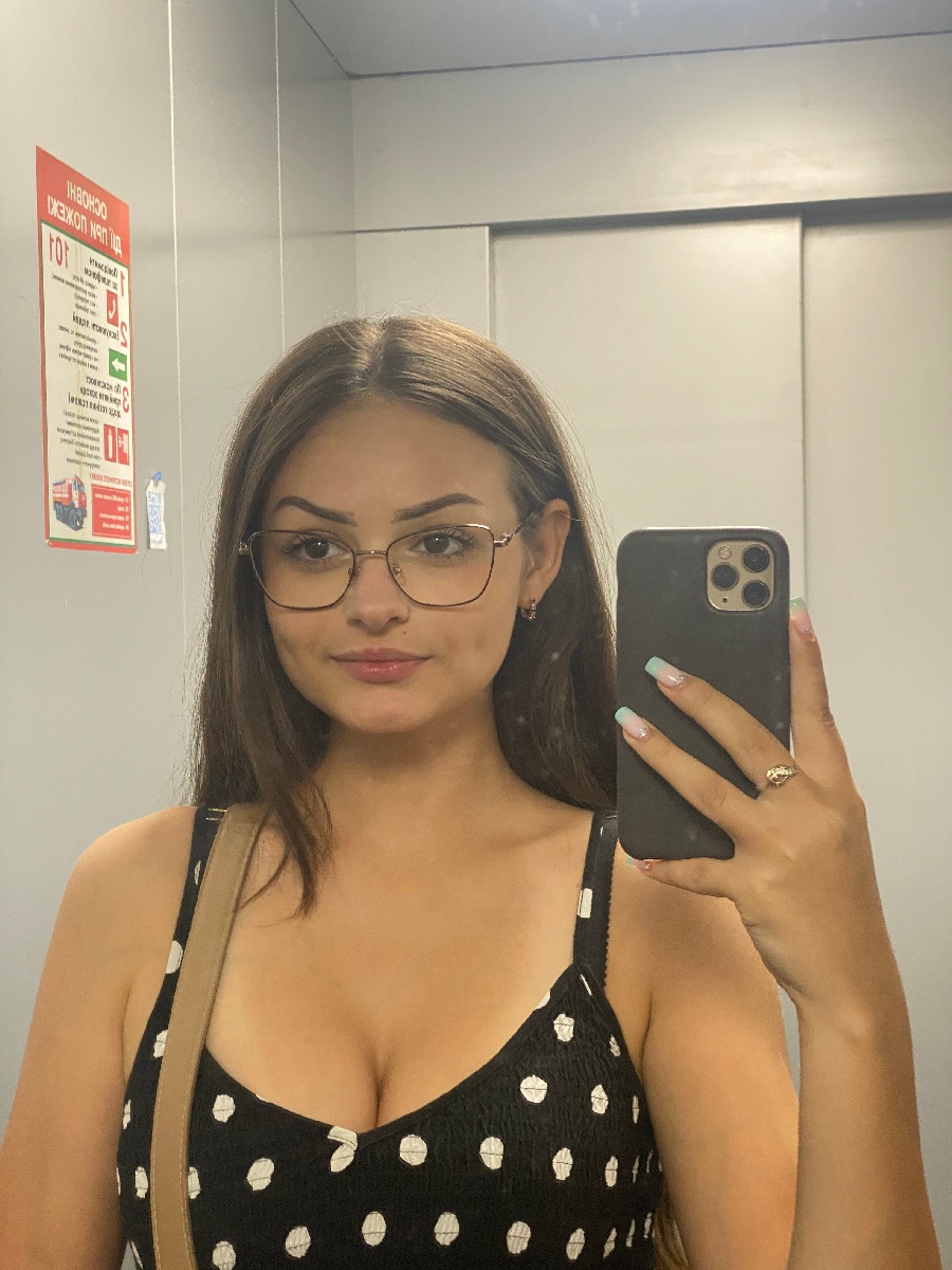 Sexy model Stacy in Da Nang