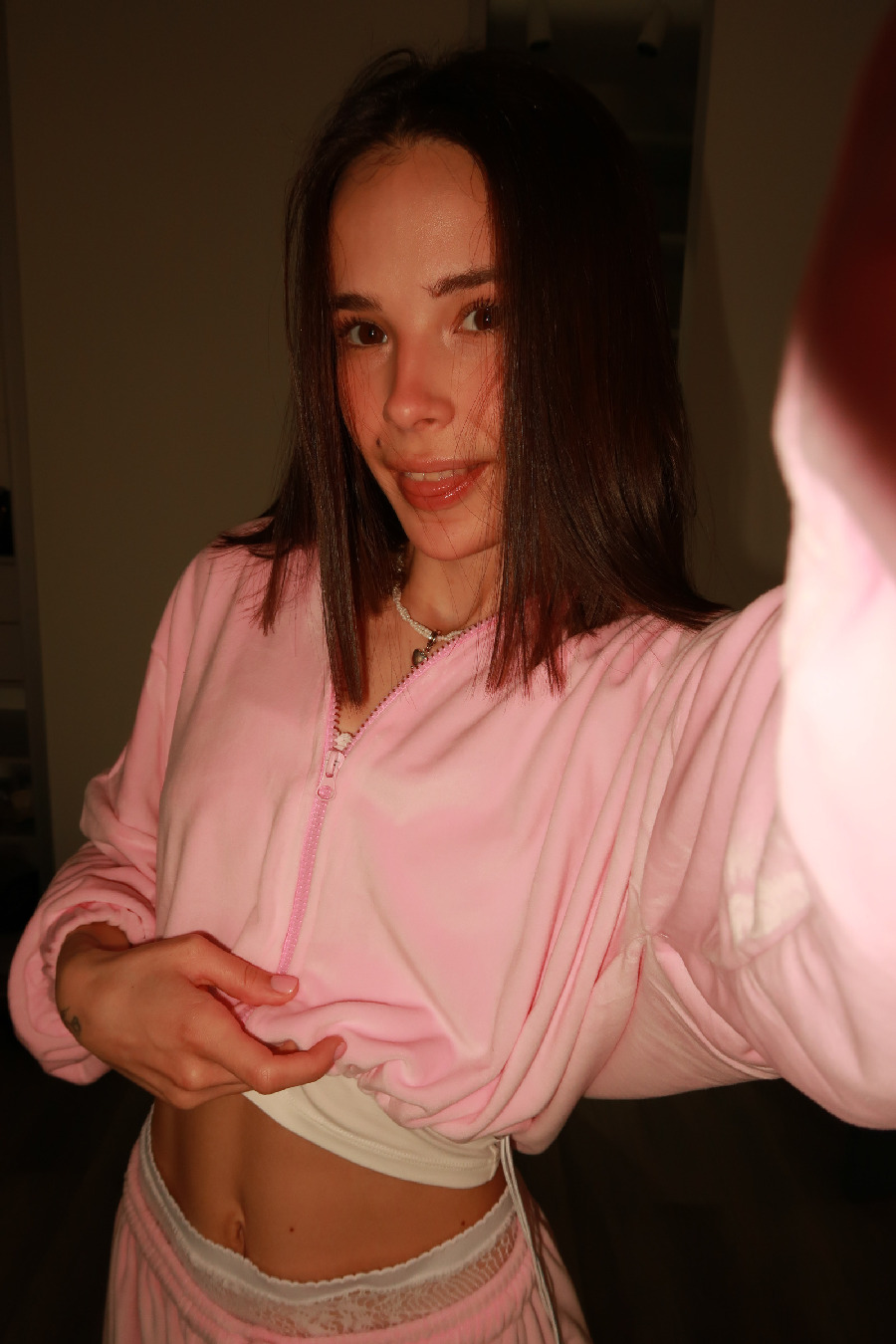 Tina brings the glow — live moments in Da Nang