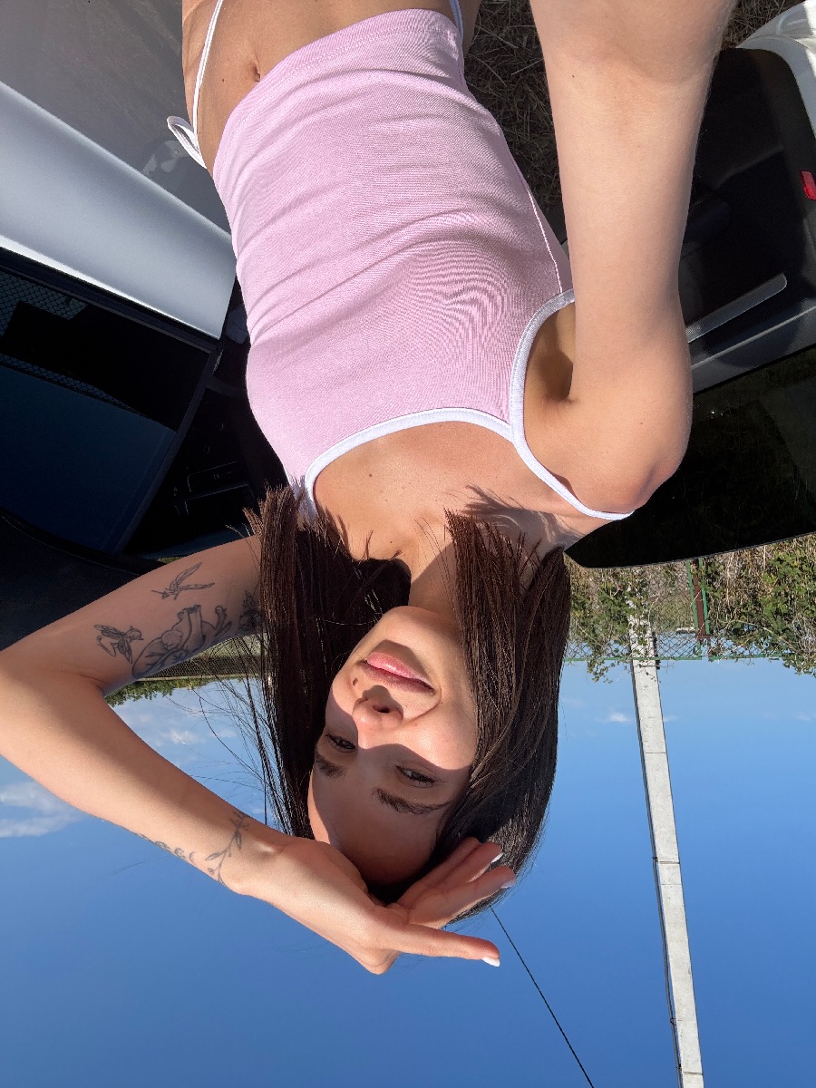 Sexy model Tina in Da Nang